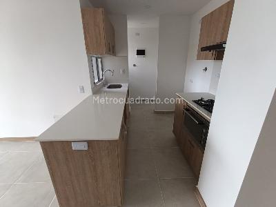 Apartamento de 3 alcobas en arriendo en Los Colegios, Rionegro, 66 m² · foto 2 de 13