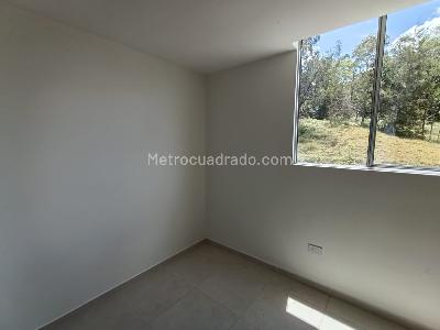 Apartamento de 2 alcobas en arriendo en Tranvia, Rionegro, 52 m² · foto 7 de 10