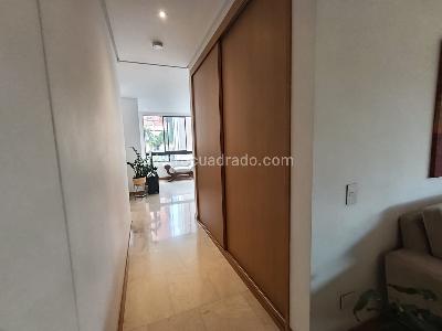 Apartamento de 3 alcobas en arriendo en La Calera, Medellín, 240 m² · foto 4 de 17