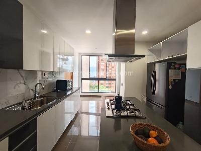 Apartamento de 3 alcobas en arriendo en La Calera, Medellín, 240 m² · foto 7 de 17