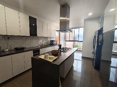 Apartamento de 3 alcobas en arriendo en La Calera, Medellín, 240 m² · foto 9 de 17