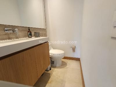 Apartamento de 3 alcobas en arriendo en La Calera, Medellín, 240 m² · foto 12 de 17