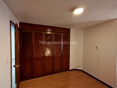 Apartamento de 1 alcoba en arriendo en Cedritos, Bogotá, 40 m² · foto 13 de 15