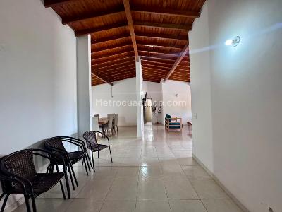 Casa de 3 alcobas en arriendo en La Mina, Envigado, 147 m² · foto 3 de 19