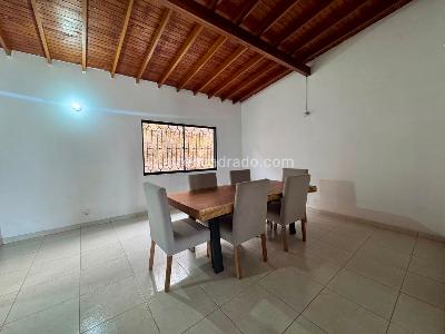 Casa de 3 alcobas en arriendo en La Mina, Envigado, 147 m² · foto 4 de 19