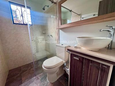 Casa de 3 alcobas en arriendo en La Mina, Envigado, 147 m² · foto 6 de 19
