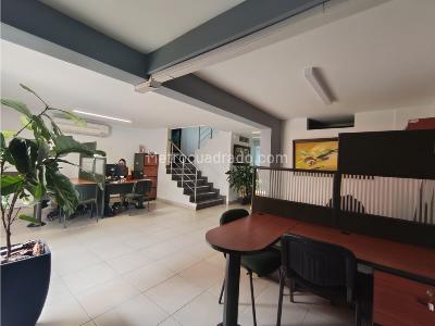 Casa de 5 alcobas en venta en Suramericana, Medellín, 423 m² · foto 11 de 20