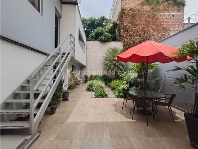 Casa de 5 alcobas en venta en Suramericana, Medellín, 423 m² · foto 12 de 20