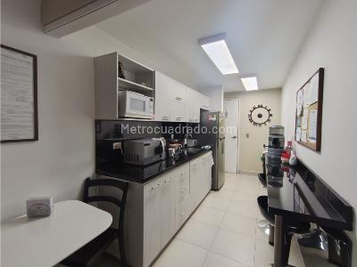 Casa de 5 alcobas en venta en Suramericana, Medellín, 423 m² · foto 18 de 20