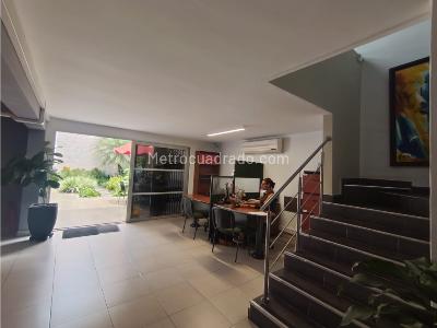 Casa de 5 alcobas en venta en Suramericana, Medellín, 423 m² · foto 9 de 20
