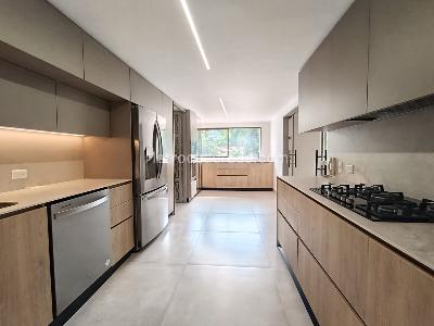 Apartamento de 5 alcobas en arriendo en San Lucas, Medellín, 240 m² · foto 6 de 20