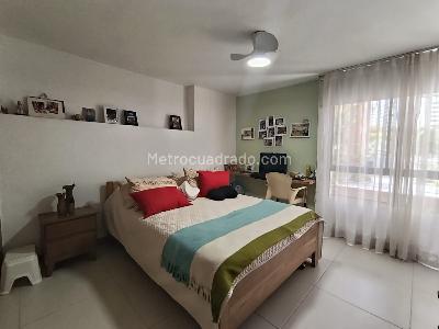 Apartamento de 3 alcobas en arriendo en Patio Bonito, Medellín, 130 m² · foto 15 de 20