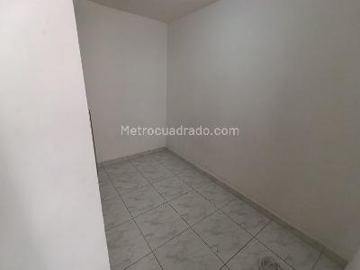 Casa de 3 alcobas en arriendo en San Bernardo, Medellín, 85 m² · foto 3 de 16