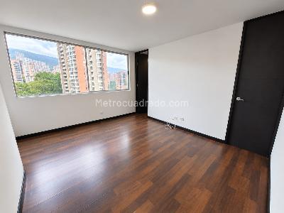 Apartamento de 3 alcobas en arriendo en Loma De Las Santas, Medellín, 144 m² · foto 14 de 20