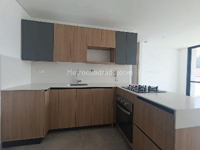 Apartamento de 1 alcoba en arriendo en Los Balsos, Medellín, 67 m² · foto 5 de 12