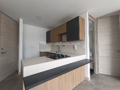 Apartamento de 1 alcoba en arriendo en Los Balsos, Medellín, 67 m² · foto 7 de 12