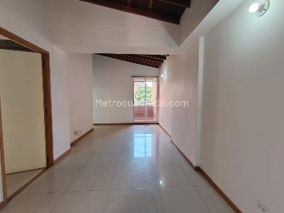 Apartamento de 3 alcobas en arriendo en La América, Medellín, 80 m² · foto 3 de 15
