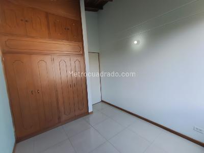 Apartamento de 3 alcobas en arriendo en La América, Medellín, 80 m² · foto 7 de 15