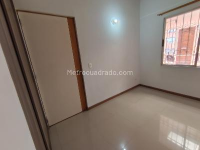 Apartamento de 3 alcobas en arriendo en La América, Medellín, 80 m² · foto 9 de 15
