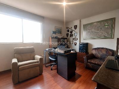 Apartamento de 3 alcobas en arriendo en San Lucas, Medellín, 130 m² · foto 4 de 16