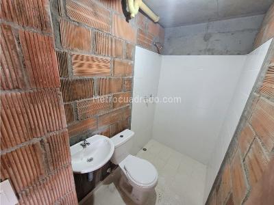 Apartamento de 2 alcobas en venta en Barro Blanco, Rionegro, 44 m² · foto 8 de 19
