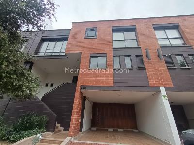 Casa de 3 alcobas en arriendo en Los Balsos, Medellín, 210 m² · foto 4 de 20