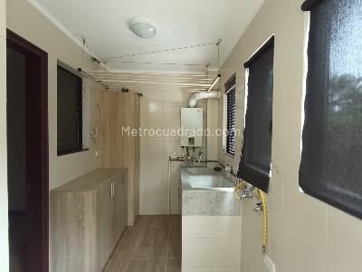 Casa de 3 alcobas en arriendo en Los Balsos, Medellín, 210 m² · foto 8 de 20