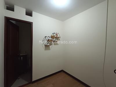 Casa de 3 alcobas en arriendo en Los Balsos, Medellín, 210 m² · foto 9 de 20