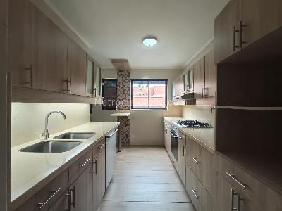 Casa de 3 alcobas en arriendo en Los Balsos, Medellín, 210 m² · foto 12 de 20