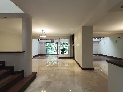 Casa de 3 alcobas en arriendo en Los Balsos, Medellín, 210 m² · foto 16 de 20