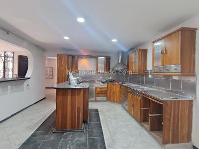 Casa de 1 alcoba en arriendo en Rosales, Medellín, 91 m² · foto 5 de 12