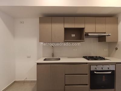 Apartamento de 3 alcobas en arriendo en Jardines, Envigado, 85 m² · foto 4 de 20