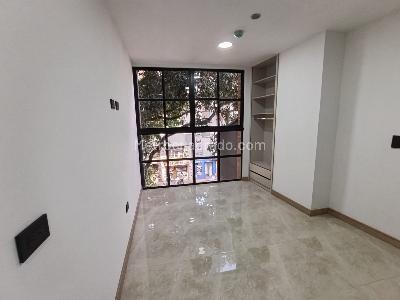 Apartamento de 1 alcoba en arriendo en Boston, Medellín, 20 m² · foto 2 de 8