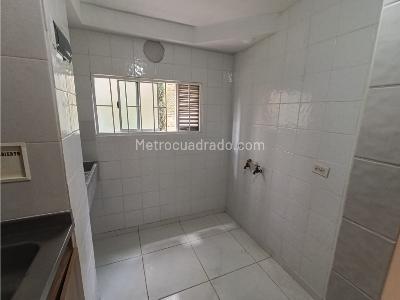 Apartamento de 3 alcobas en venta en Madera, Bello, 61 m² · foto 13 de 17