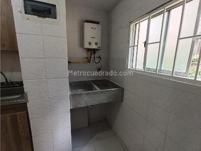 Apartamento de 3 alcobas en venta en Madera, Bello, 61 m² · foto 14 de 17