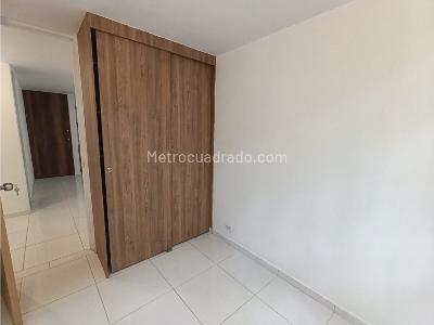 Apartamento de 3 alcobas en venta en Madera, Bello, 61 m² · foto 7 de 17