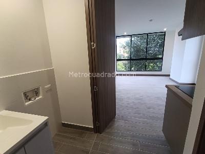 Apartamento de 1 alcoba en arriendo en San Lucas, Medellín, 52 m² · foto 15 de 20