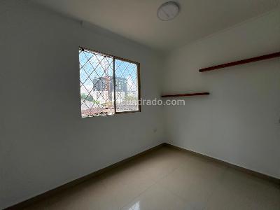 Apartamento de 4 alcobas en arriendo en La Aguacatala, Medellín, 130 m² · foto 3 de 11