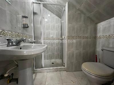Apartamento de 4 alcobas en arriendo en La Aguacatala, Medellín, 130 m² · foto 6 de 11