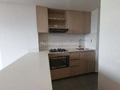 Apartamento de 2 alcobas en arriendo en Guayabal, Medellín, 67 m² · foto 6 de 13