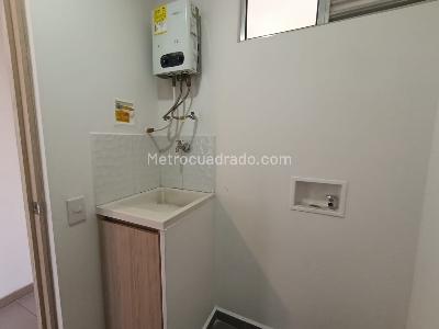 Apartamento de 2 alcobas en arriendo en Guayabal, Medellín, 67 m² · foto 8 de 13
