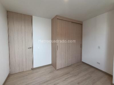 Apartamento de 2 alcobas en arriendo en Guayabal, Medellín, 67 m² · foto 10 de 13