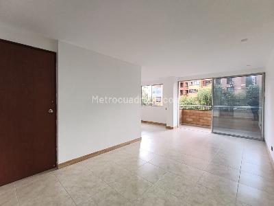 Apartamento de 3 alcobas en arriendo en Patio Bonito, Medellín, 107 m² · foto 5 de 20
