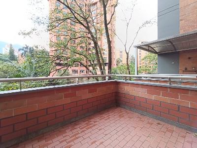 Apartamento de 3 alcobas en arriendo en Patio Bonito, Medellín, 107 m² · foto 8 de 20