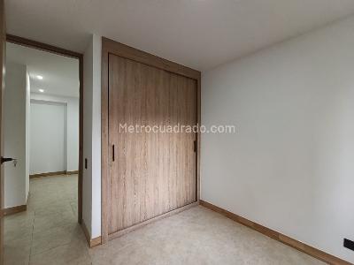 Apartamento de 3 alcobas en arriendo en Patio Bonito, Medellín, 107 m² · foto 12 de 20