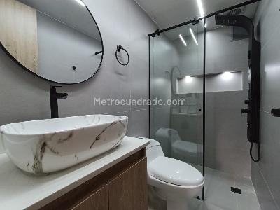 Apartamento de 3 alcobas en arriendo en Patio Bonito, Medellín, 107 m² · foto 14 de 20