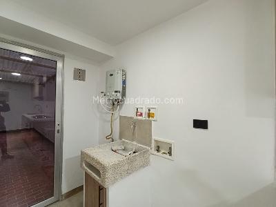 Apartamento de 3 alcobas en arriendo en Patio Bonito, Medellín, 107 m² · foto 19 de 20