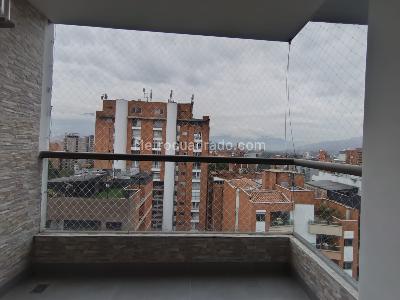 Apartamento de 3 alcobas en arriendo en Conquistadores, Medellín, 121 m² · foto 2 de 20