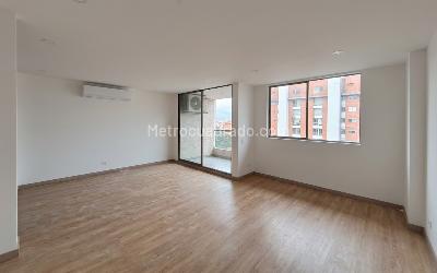 Apartamento de 3 alcobas en arriendo en Conquistadores, Medellín, 121 m² · foto 4 de 20