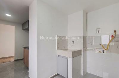 Apartamento de 3 alcobas en arriendo en Conquistadores, Medellín, 121 m² · foto 10 de 20